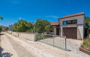 Gemütliches Ferienhaus : Region Vir für 12 Personen