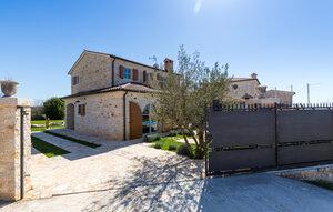 Gemütliches Ferienhaus : Region Barat für 6 Personen