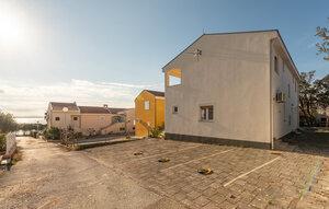  Für 5 Personen: Hübsches Apartment / Ferienwohnung in der Region Petrcane
