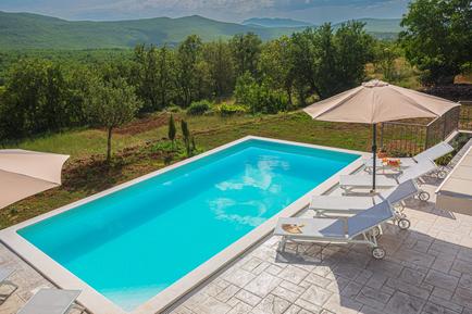 Gemütliches Ferienhaus : Region Split-Dalmatien für 8 Personen