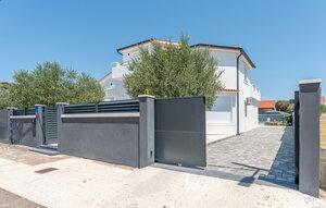 Gemütliches Ferienhaus : Region Biograd Na Moru für 10 Personen
