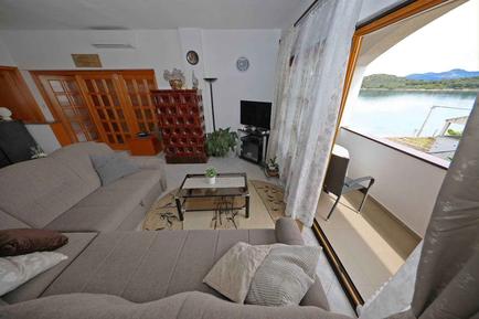  Für 8 Personen: Hübsches Apartment / Ferienwohnung in der Region Mali Iz