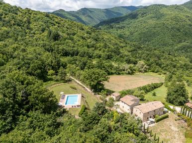 Gemütliches Ferienhaus : Region Montieri für 17 Personen