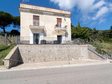  Für 6 Personen: Hübsches Apartment / Ferienwohnung in der Region Sant'Agata sui due Golfi