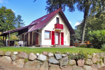 Gemütliches Ferienhaus : Region Ostseebad Sellin für 4 Personen