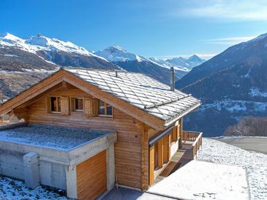 Gemütliches Ferienhaus : Region Wallis für 8 Personen