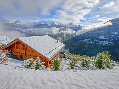 Gemütliches Ferienhaus : Region Wallis für 8 Personen