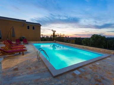 Gemütliches Ferienhaus : Region Montizana für 8 Personen