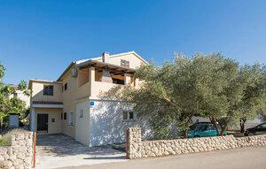  Für 4 Personen: Hübsches Apartment / Ferienwohnung in der Region Biograd Na Moru