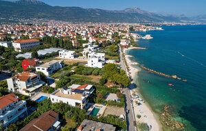 Gemütliches Ferienhaus : Region Kastel Stafilic für 12 Personen