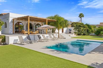 Gemütliches Ferienhaus : Region Javea für 11 Personen