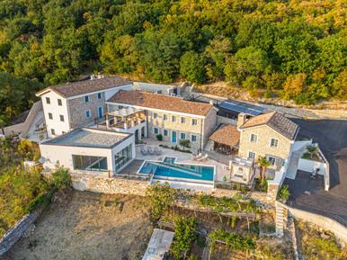 Gemütliches Ferienhaus : Region Bribir für 20 Personen