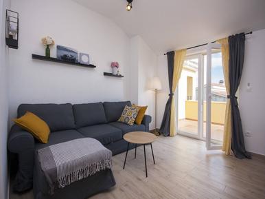  Für 4 Personen: Hübsches Apartment / Ferienwohnung in der Region Šibenik-Knin