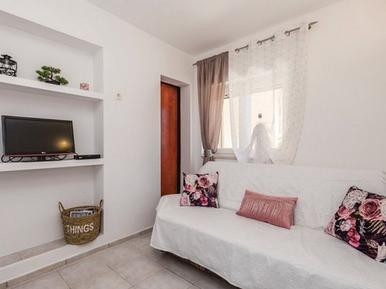  Für 4 Personen: Hübsches Apartment / Ferienwohnung in der Region Povljana