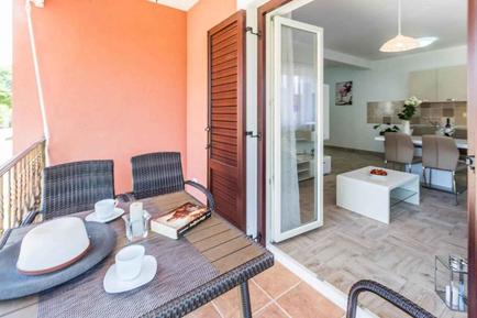  Für 4 Personen: Hübsches Apartment / Ferienwohnung in der Region Funtana