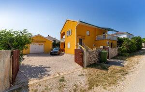  Für 4 Personen: Hübsches Apartment / Ferienwohnung in der Region Razanac