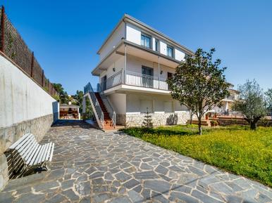 Gemütliches Ferienhaus : Region Santa Susanna für 20 Personen
