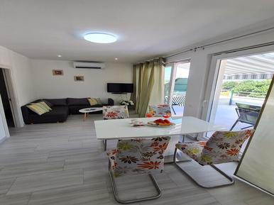  Für 5 Personen: Hübsches Apartment / Ferienwohnung in der Region Sutivan