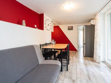  Für 4 Personen: Hübsches Apartment / Ferienwohnung in der Region Donji Karin