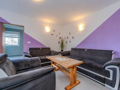  Für 4 Personen: Hübsches Apartment / Ferienwohnung in der Region Donji Karin