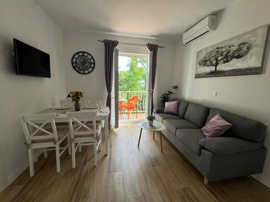  Für 4 Personen: Hübsches Apartment / Ferienwohnung in der Region Srebreno