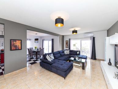 Gemütliches Ferienhaus : Region Rudine für 14 Personen