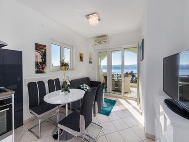  Für 4 Personen: Hübsches Apartment / Ferienwohnung in der Region Lokva Rogoznica