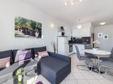  Für 4 Personen: Hübsches Apartment / Ferienwohnung in der Region Lokva Rogoznica