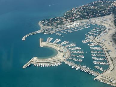  Für 4 Personen: Hübsches Apartment / Ferienwohnung in der Region Sukosan