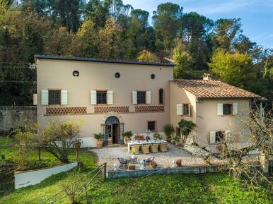 Gemütliches Ferienhaus : Region Lucca für 8 Personen