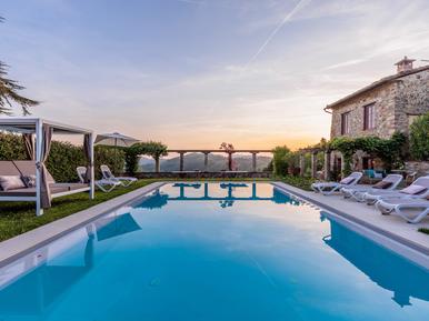 Gemütliches Ferienhaus : Region Carignano di Lucca für 18 Personen