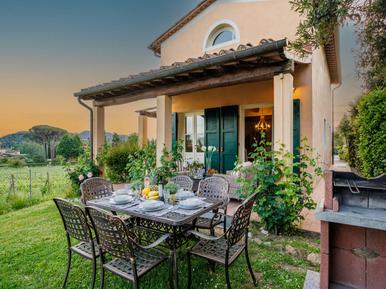 Gemütliches Ferienhaus : Region Lucca für 6 Personen