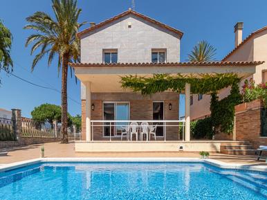 Gemütliches Ferienhaus : Region Empuriabrava für 9 Personen