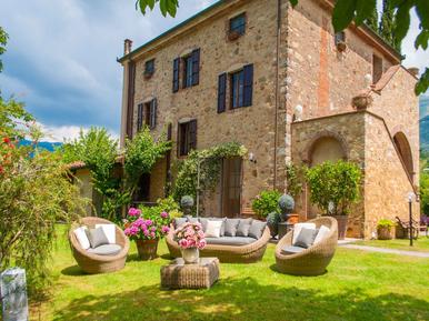 Gemütliches Ferienhaus : Region Pontemazzori di Camaiore für 10 Personen