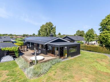 Gemütliches Ferienhaus : Region Flovt Strand für 6 Personen