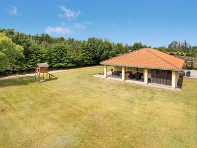 Gemütliches Ferienhaus : Region Hals für 9 Personen