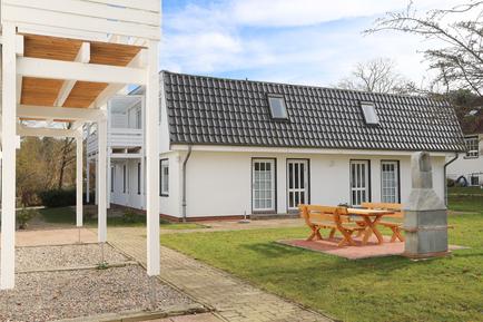  Für 2 Personen: Hübsches Apartment / Ferienwohnung in der Region Putbus-Lonvitz