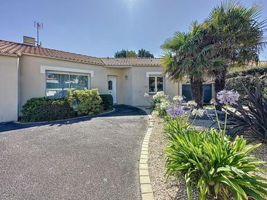 Gemütliches Ferienhaus : Region Saint-Michel-Chef-Chef für 5 Personen