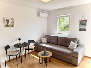  Für 2 Personen: Hübsches Apartment / Ferienwohnung in der Region Njivice