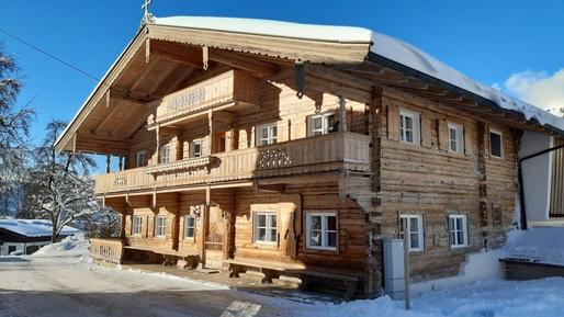 Gemütliches Ferienhaus : Region Brixen im Thale für 10 Personen