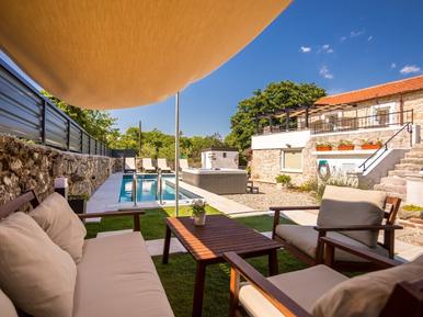 Gemütliches Ferienhaus : Region Gabonjin für 7 Personen