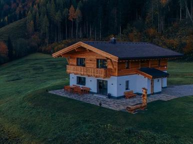 Gemütliches Ferienhaus : Region Goldegg für 6 Personen