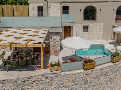 Gemütliches Ferienhaus : Region Labini für 8 Personen