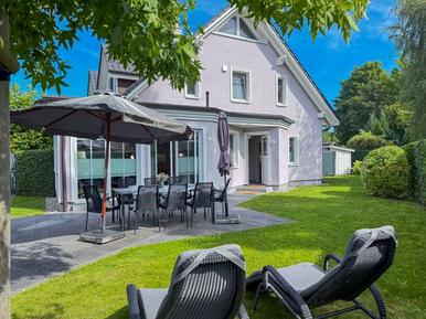 Gemütliches Ferienhaus : Region Zingst für 8 Personen
