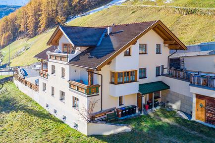 Gemütliches Ferienhaus : Region Sölden für 19 Personen