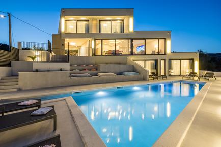 Gemütliches Ferienhaus : Region Vinisce für 8 Personen