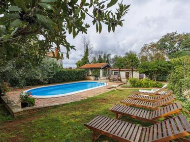 Gemütliches Ferienhaus : Region Paradiz bei Vodnjan für 8 Personen