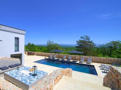 Gemütliches Ferienhaus : Region Vrh für 12 Personen