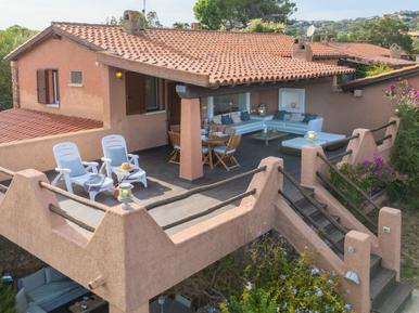 Gemütliches Ferienhaus : Region Porto Istana für 5 Personen