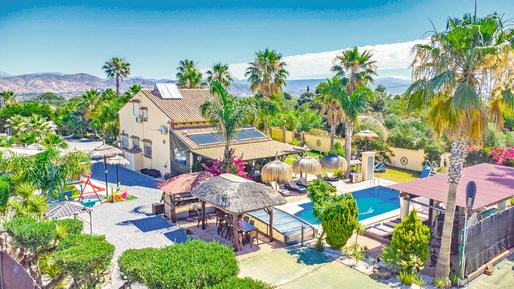 Gemütliches Ferienhaus : Region Alhaurin el Grande für 17 Personen